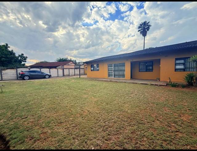 4 BEDROOM HOUSE FOR SALE IN VANDERBIJLPARK CW 3